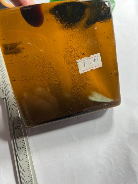 พลอย100-lab-made-ก้อน-กระจกเจียได้ทุกชนิด-แกะสลักด้วย-6775-gram-กรัม-glass-rough-olive-green-ความยาวและ-ความกว้าง-4x4-inch-นิ้ว-ความหนา-0-75-inch-นิ้ว