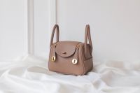 กระเป๋าแฟชั่น lindy mini 19 cm L 19 x H 12.5 x D 9 cm  PU Premium