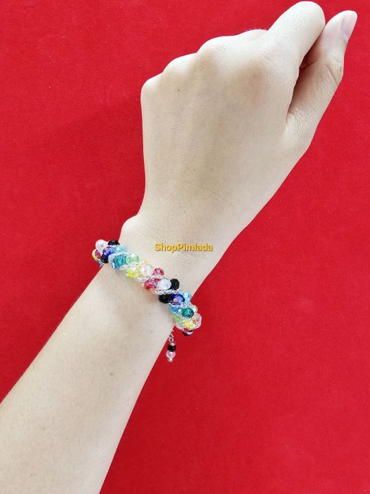 สร้อยข้อมือลูกปัดคริสตัล-handmade-มีแค่ลายละ-1-เส้นเท่านั้นค่ะ-หมดแล้วหมดเลยค่ะ-ประณีตทำขึ้นด้วยมือทุกชิ้น-สวยงามมาก-ยิ่งโดนไฟเล่นไฟดีมาก-ใส่ออกงานได้สวยงามมากๆค่ะ