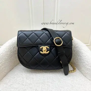 Chanel messenger hot sale flap bag