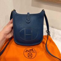 กระเป๋าสะพายข้าง Hermes mini evelyne