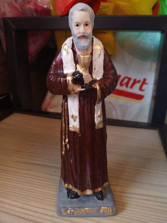 Padre Pio the healing priest 7 inches height made of fiberglass