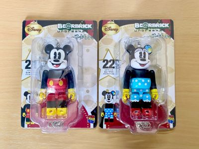 พวงกุญแจฟิกเกอร์ bearbrick 100% : Mickey  Mouse &amp; Minnie Mouse 1 คู่ (2 กล่อง) ของญี่ปุ่นแท้💯พร้อมส่ง (งาน Medicom toy)