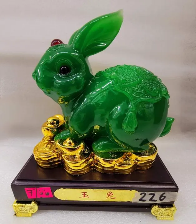 Year of the rabbit jade RABBIT FIGRUINE 2023 WATER RABBIT FIGURINE JADE