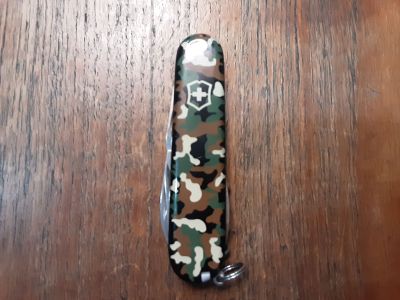 VICTORINOX spartan camouflage