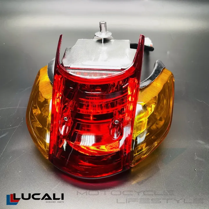 xrm 110 / 125 tail light tailight assembly isasalpak nalang ( OEM