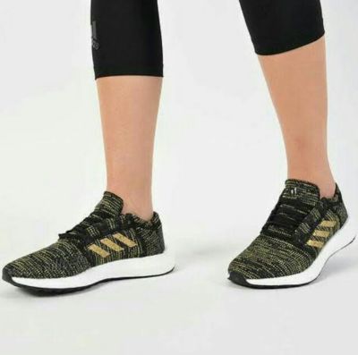 รองเท้า adidas purebroot go  B75826 (Size 39.5)