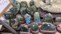 ลาบราดอไรต์หินธรรมชาติ QUARTZ Blue แฟลชมูนสโตน labradorite หยาบอัญมณีสำหรับตกแต่งบ้าน