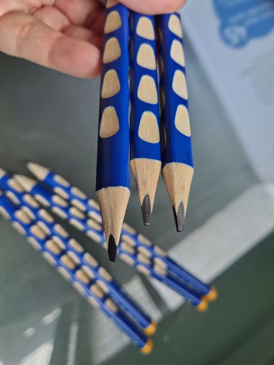 ดินสอแท่งใหญ่-ดินสอจัมโบ้-ดินสอฝึกเขียน-ดินสอสำหรับเด็ก-ดินสอแท่งอ้วน-ดินสอสามเหลี่ยม