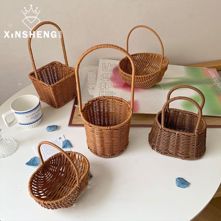 Giỏ Cắm Hoa Salon Hoa Tươi Bó Hoa Chống Nước Bằng Nhựa Mây Đan Thủ Công XinWei, Giỏ Hoa Nghệ Thuật, Giỏ Hoa Quà Tặng Tay Của Cửa Hàng Hoa | Lazada.vn Giỏ Cắm Hoa Salon Hoa Tươi Bó Hoa Chống Nước Bằng Nhựa Mây Đan Thủ Công Xinwei, Giỏ Hoa Nghệ Thuật, Giỏ Hoa Quà Tặng Tay Của Cửa Hàng Hoa | Lazada.Vn
