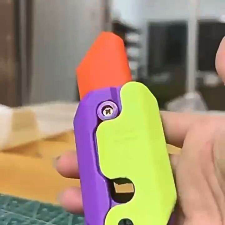 Radish knife small toy,genuine 3D gravity carrot