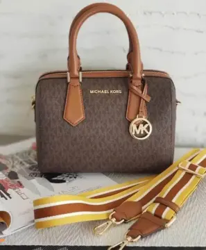 Michael kors doctors deals bag