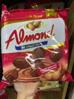 อัลมอนต์เคลือบช็อกโกแลต ยูไนเต็ด(united almond) มีสอง 2 รสชาติ