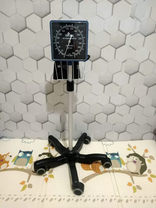 ANEROID SPHYGMOMANOMETER WITH STAND Lazada PH
