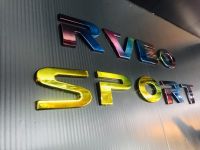 โลโก้ติดฝากระโปรงหน้า ติดกระจังหน้า REVO SPORT สีรุ้งไทเท