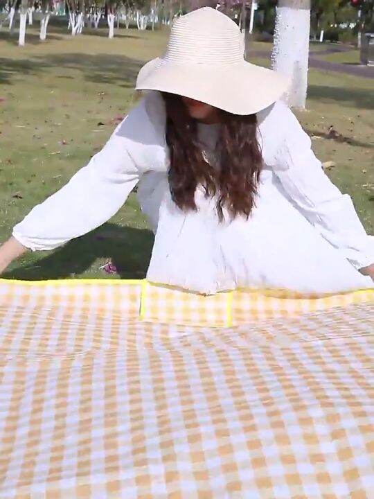 Picnic Mat Family Size Picnic Blanket Waterproof Large Picnic Mat Foldable Camping Outdoor