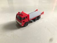 โมเดลรถเหล็ก Tomica Hino truck Red