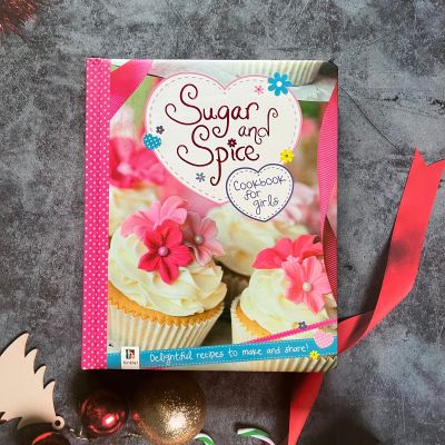 หนังสือสอนทำเบเกอรี่และอาหาร Delightful recipes to make and share  🍰🍒 Sugar and Spice Cookbook for Girls 🍓🍰