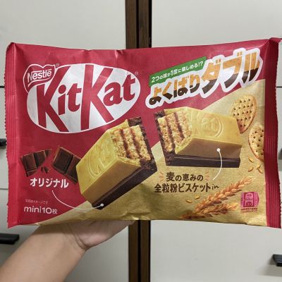 KitKat Whole Grain Chocolate Minis คิทแคทมินิทูโทนรสโฮลเกรนและช็อคโกแลต