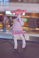 สินค้าใหม่ BJD ขาตั้งสี่ส่วน bjd/mdd/ ผ้าขนาดเล็ก/หกจุด/ob11ขาตั้งแม่เหล็กแบบยืดหดได้