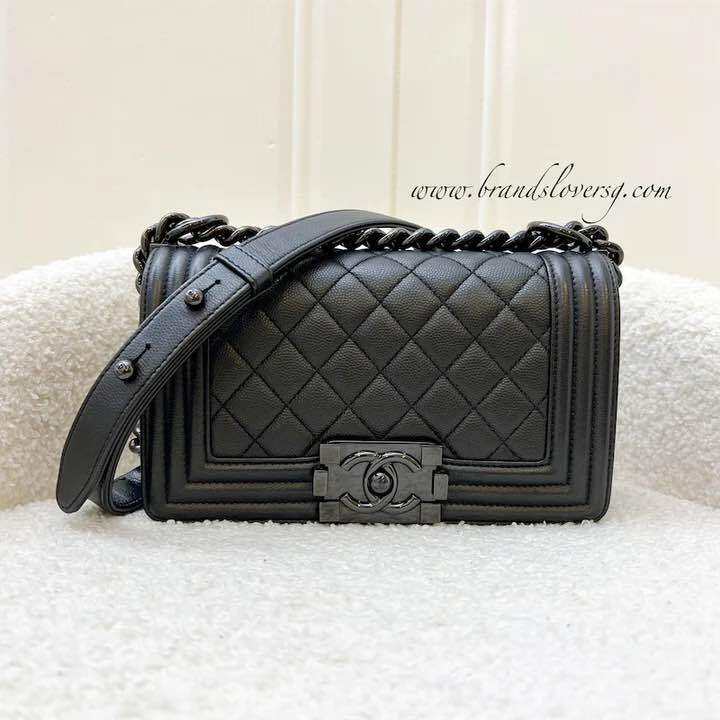 Boy hot sale chanel 20cm