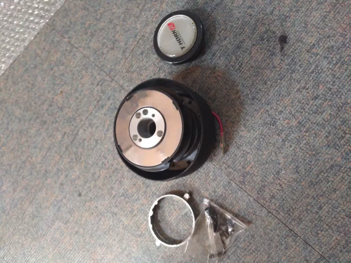 Mitsubishi Pajero steering wheel adaptor 1996 2000 yr model Boss