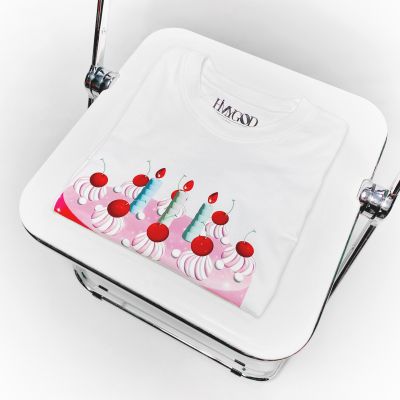 HiMYGOD.STUDIO CHERRY CAKE OVERSIZED WHITE