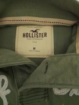 Hollister hotsell jacket price