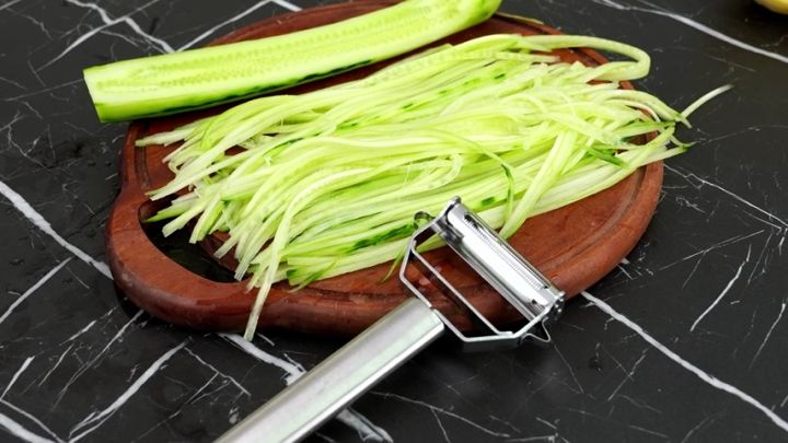 2 in 1 Julienne Peeler Stainless Steel Cutter Slicer for Carrot Potato  Melon Gadget Vegetable Fruit 