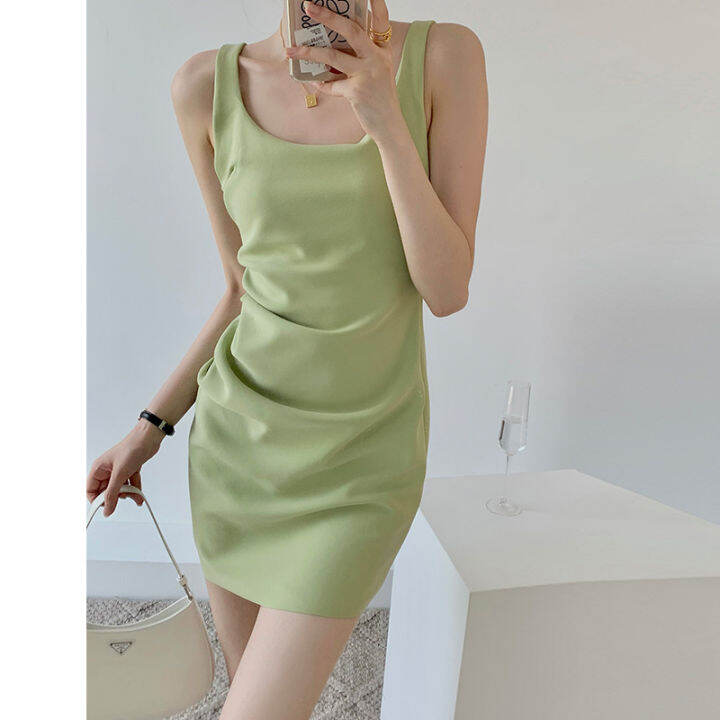 4 mẫu váy này có thể khiến bạn đẹp cả mùa hè