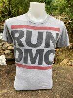 เสื้อวินเทจ เสื้อสะสม เสื้อวง RUN DMC ผ้า 90/10 ตอกปี 2009 made in Mexico มือสองของแท้ ตำหนิมีคราบเปื้อน อก 21 ยาว 28