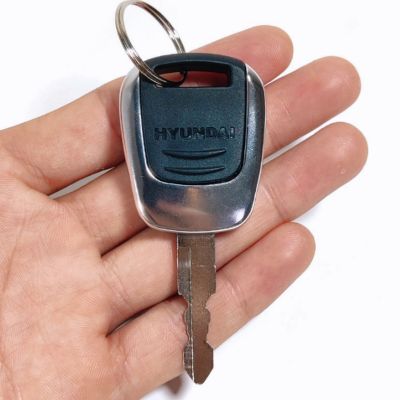กุญแจรถขุด Hyundai R75VS 130 215VS 205 305-9 กุญแจสตาร์ท รถขุด