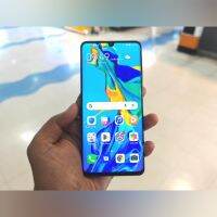 Huawei P30 Pro RAM8 ROM256 สภาพดี มีรอยเคสกัดนิดหน่อย ชุดชาร์จแท้ ไม่มีกล่อง