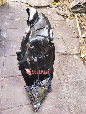 พลาสติกซุ้มล้อหน้า บังฝุ่นล้อหน้า ข้างซ้าย (LH) แท้ศูนย์ honda jazz GD 2003-2005 แท้100%