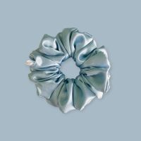 ยางรัดผม (P076) สี blue grey ไซส์ M ผ้าซาติน - Scrunchie satin sill