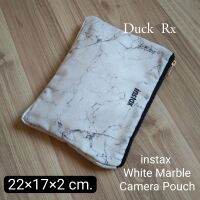 instax White Marble Camera Pouch  22×17×2 cm. กระเป๋าใส่กล้อง ลายหินอ่อน สีขาว ขนาด 22×17×2 ซม.
สินค้ามาจาก Fujifilm instax Mini 9 Marble Set
เอามาขายแยกชิ้น