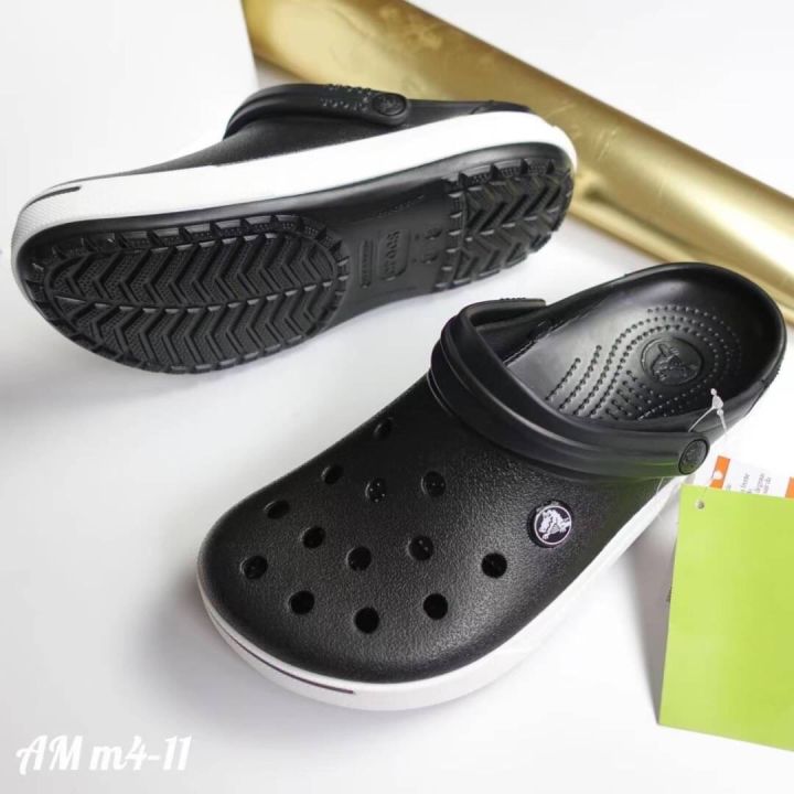 รองเท้าcrocs-แบบรองเท้า-เพื่อสุขภาพ-มีหลายแบบหลายสีรุนแฟชั่นมาใหม่ขายดีมากๆลูกค้าสนใจเข้าซื้อในระบบเลยจ้าขายราคาเซลล์สต๊อกลดลงราคา-70-ของจริงอยู่ในลานภาพจริงอยู่ในลานตรงปก-100