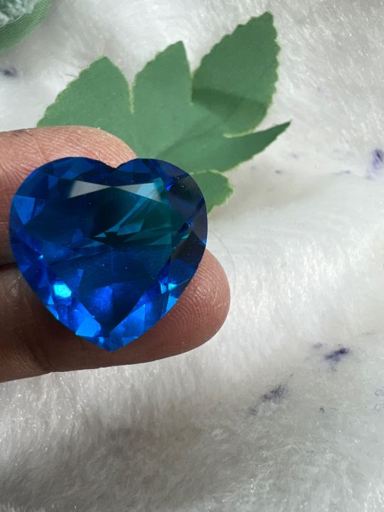 บลูโทพาสย-พลอยอัด-titanic-blue-topaz-stone-พลอย100-lab-made-กะรัต-17-มิลลิเมตร-1-เม็ด-mm-รูป-heart-สะอาดตา-1pcs