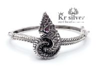 Kr silver | กำไลข้อมือเงินแท้พญานาครมดำ
(ผ่านศูนย์กลาง 5.5 cm.)