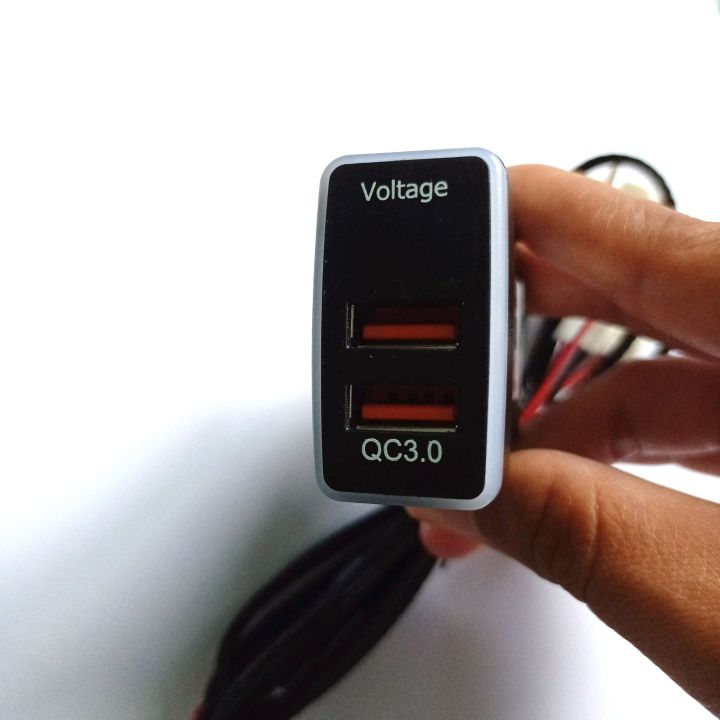 qc3-0-quick-charge-car-socket-charger-พอร์ต-usb-แบบ-dual-2-พอร์ตอะแดปเตอร์-led-โวลต์มิเตอร์สำหรับ-toyota-vigo-fortuner-วีโก้-ฟอร์จูนเนอร์