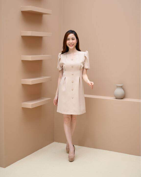 pre-order-techinee-columbia-dress-เดรสแขนพองคอเหลี่ยมแต่งกระดุมดอกไม้