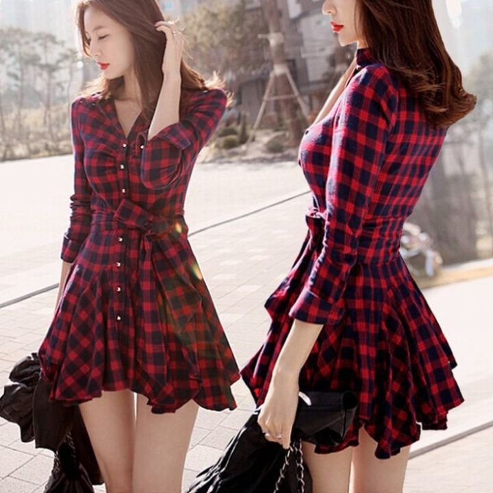พร้อมส่งจากไทย-quilla-เสื้อเชิ้ตเดรส-ชุดเดรสสั้นสไตล์เกาหลี-เชิ้ตเดรสลายสก็อตสีแดงตกแต่งระบาย-เดรสแขนยาว-เชิ้ตเดรสลายสก็อตสีแดง-cute-korean-checkered-dress