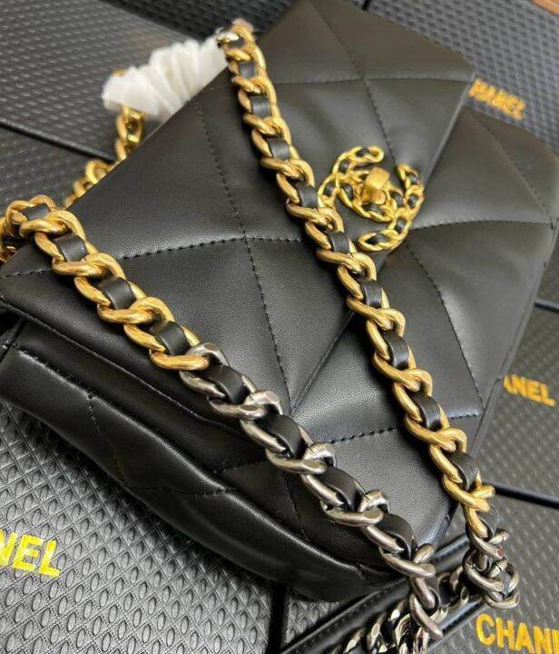กระเป๋าสะพายไหล่-vip-premium-gift