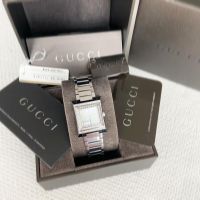 Like new!! Gucci YA11506 111L 70D(0.46ct) WH MOP Ladies Watch ของแท้