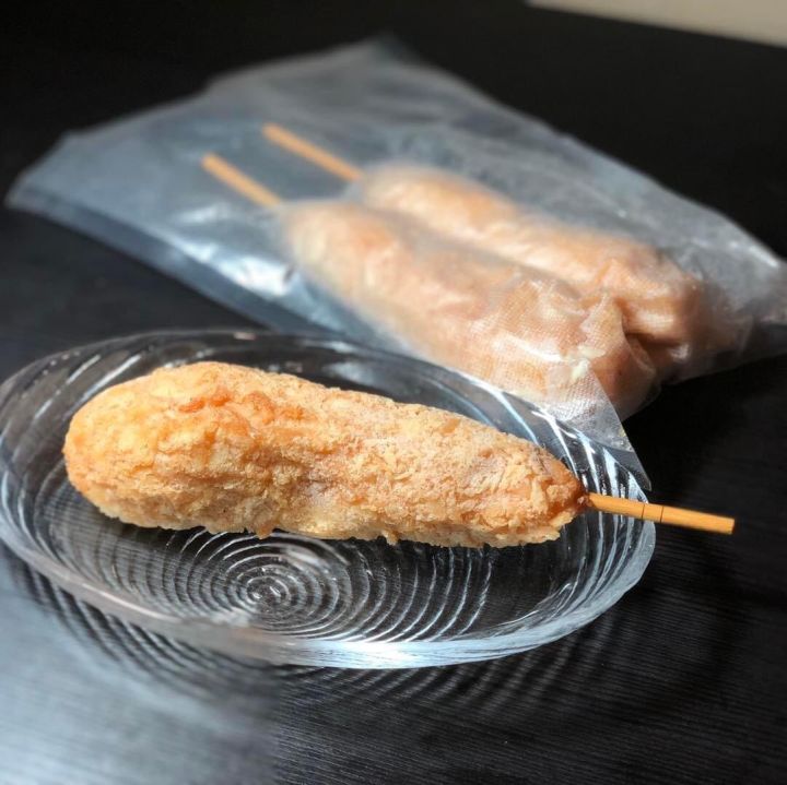 corndog-3-ไม้-คอร์นด็อกไส้กรอก-ชีส-คอนค็อก-คอนด๊อก-คอนด็อค-คอนด๊อก-เกาหลี-ขนมเกาหลี