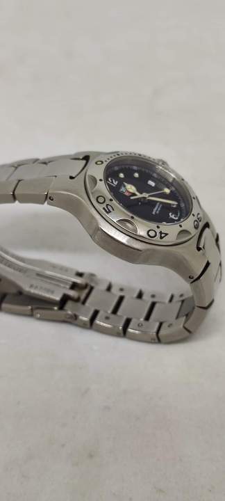 tag-heuer-professional-200-meters-swiss-made