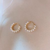 ต่างหูห่วงทอง ประดับมุข Pearl hoop earrings