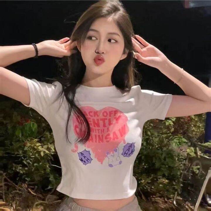 พร้อมส่ง-เสื้อครอปผู้หญิงมินิมอล-เสื้อเอวลอย-พิมพ์ลาย