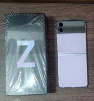 Samsung Galaxy Z Flip 3 (256GB) สีม่วง สภาพสวย รับประกัน 1 ปี