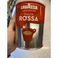 เมล็ดกาแฟแท้ คั่วบด ตรา ลาวาซซา 250 G. Qualita Rossa ( Ground Coffee) ( Lavazza Brand ) ควอลิตา รอสซา กราวด์ คอฟฟี่